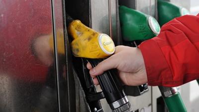 Gasóleo e gasolina deverão voltar aumentar segunda-feira
